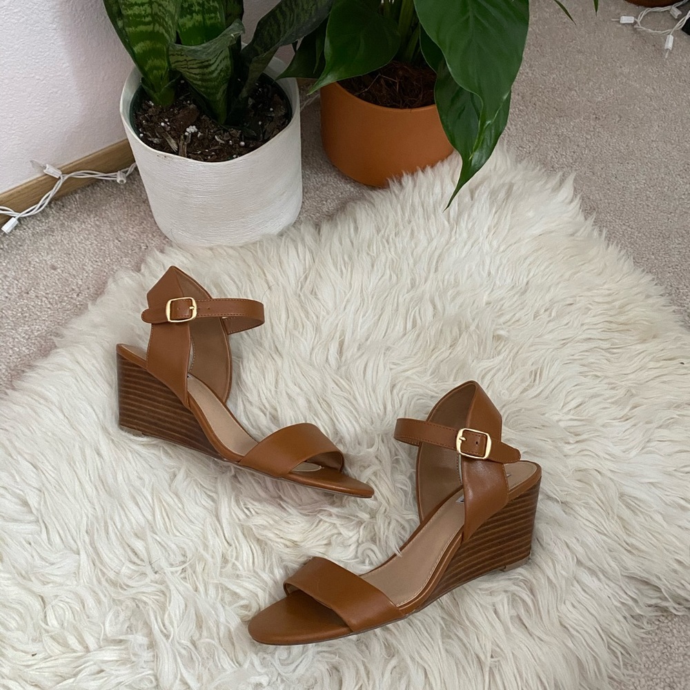 Steve Madden wedges